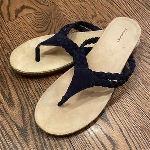 Size 6 Lands’ End flip flops